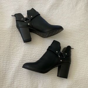 NEW! BC Footwear Black Boots Sz 9